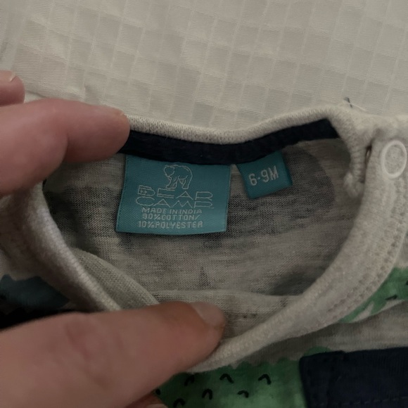 Bear camp 2 piece set size 6-9 months - Picture 5 of 6